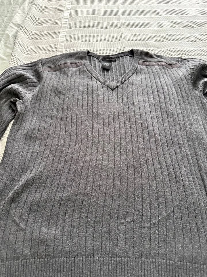 Calvin Klein Jean Sweater - Large - Grey