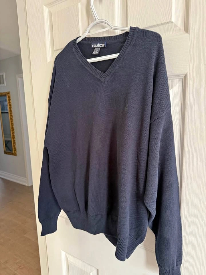 Nautica Sweater E/L size