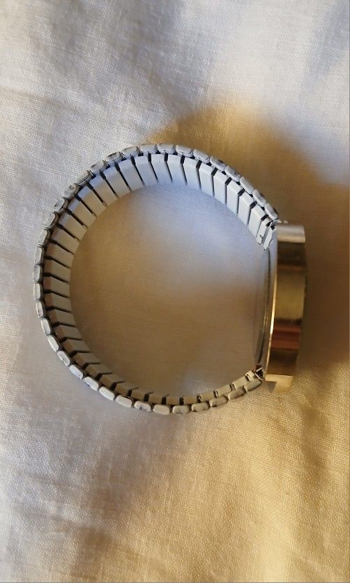 Butterfly & Crystal Watch - photo 3