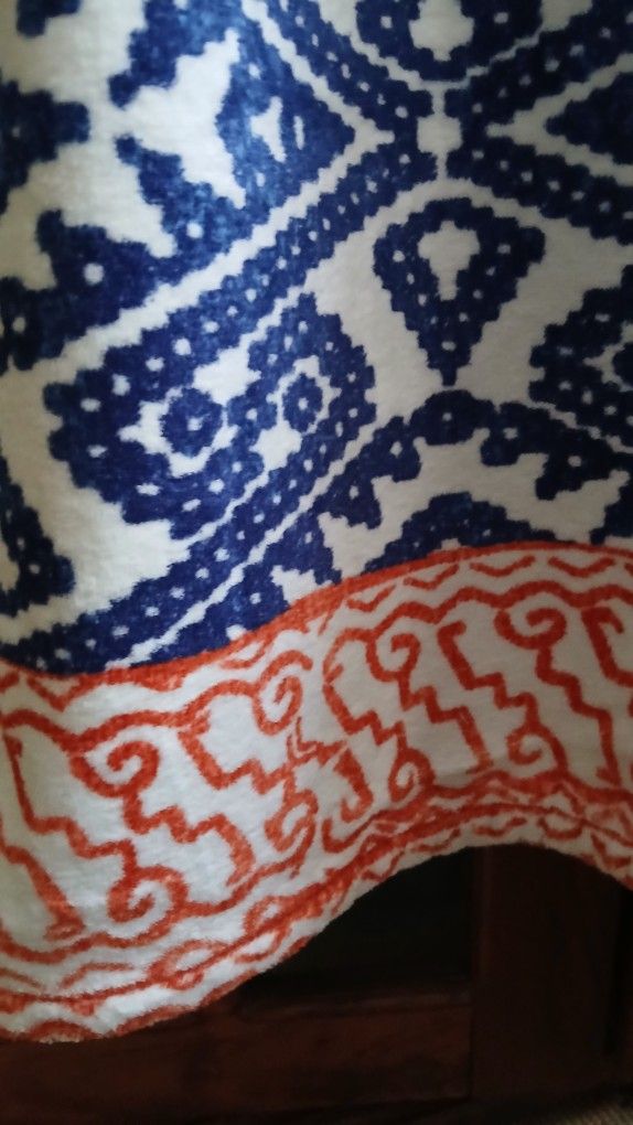 Gorgeous Large Designer Beach Towels. 2x - photo 3