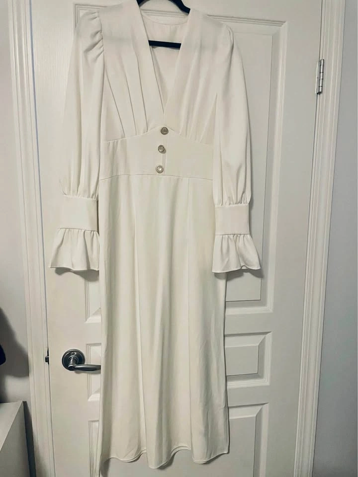 White elegant dress - size L (8-10ish)