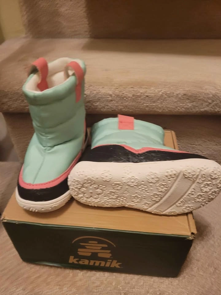 Brand new Ripzone girls 9T winter boots - photo 2
