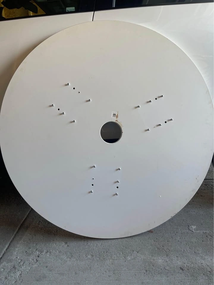Ikea Round Table - photo 2
