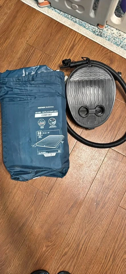 Decathlon Quechua Comfort Air Bed 140cm + Foot Pump (Moving Sale