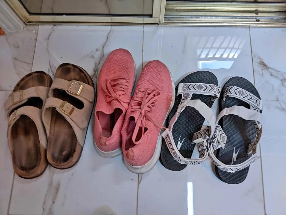 Women's shoes, size 8.5 - 9 thumbnail