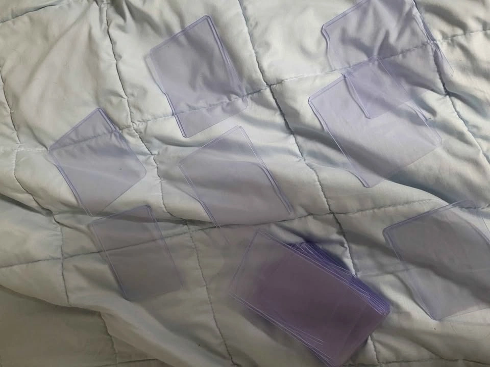 Card protectors - photo 3