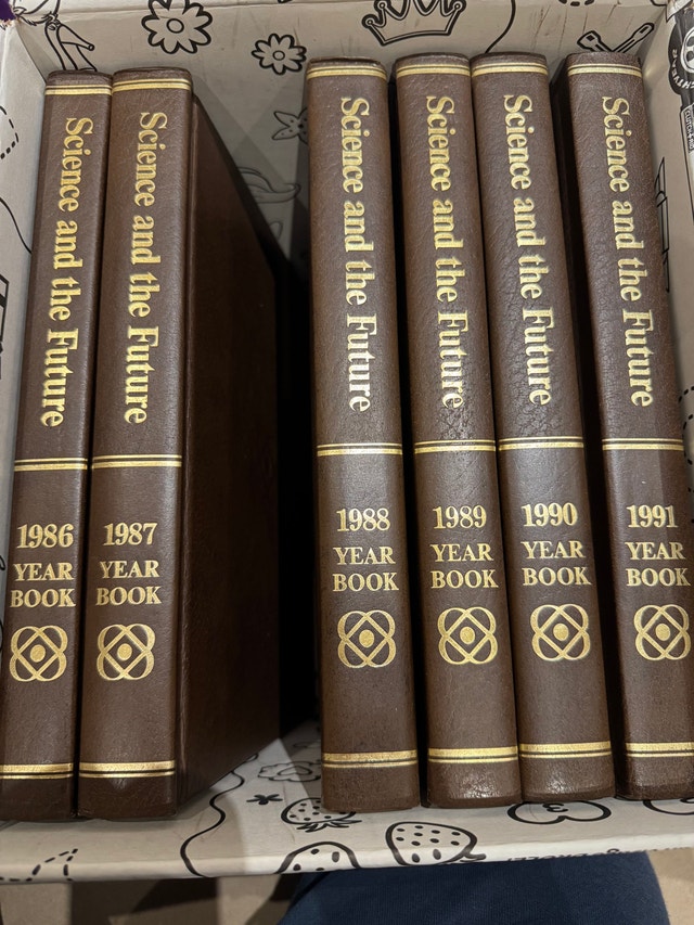 Encyclopedia Britannica Set: Macropaedia 15th Ed + Yearbooks - photo 4