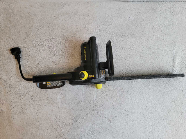 Yardworks 14” 9A Corded Electric Chainsaw - photo 3