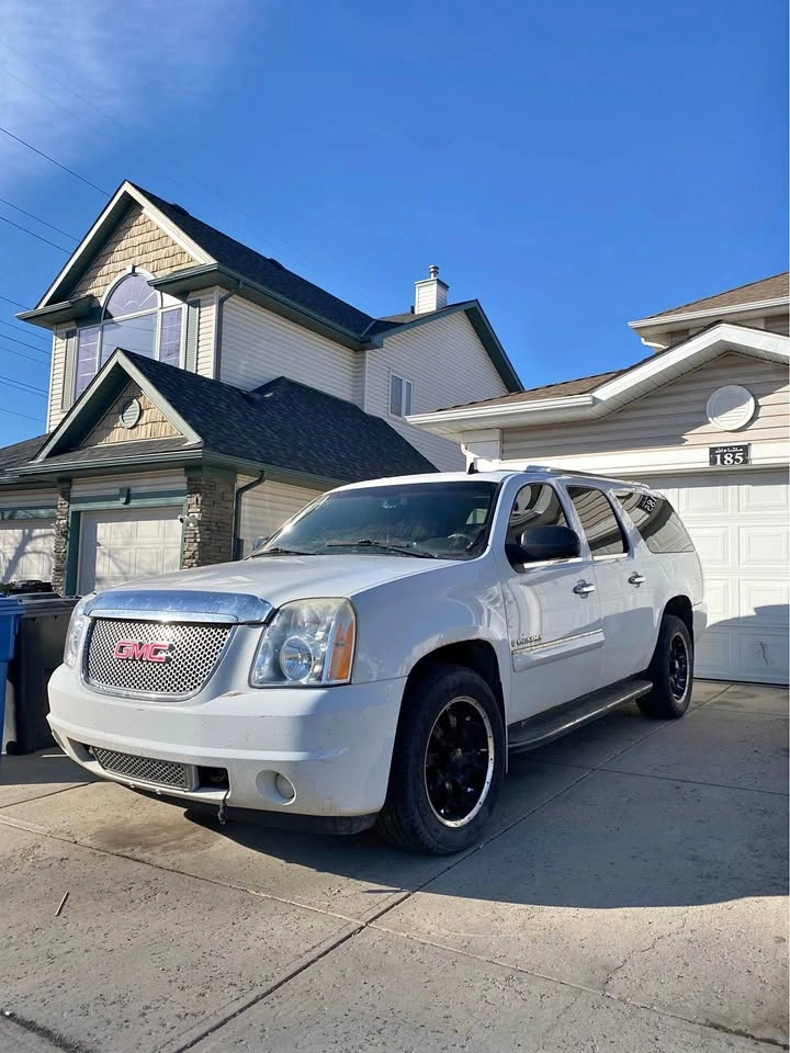 2008 GMC Yukon Denali XL