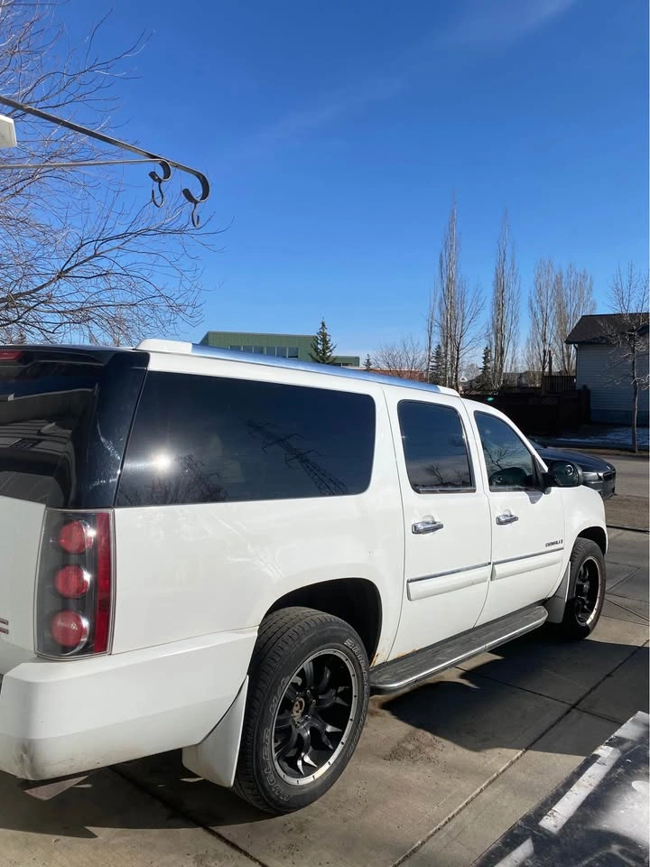 2008 GMC Yukon Denali XL - photo 5