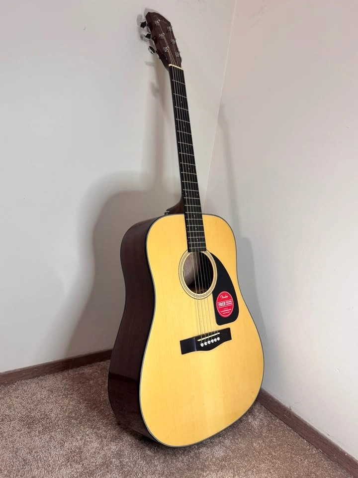 Fender CD-60 w/ case - photo 2