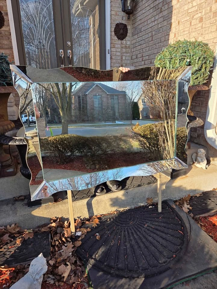 Ornate Mid Century Style Mirror from the 1950's - photo 5