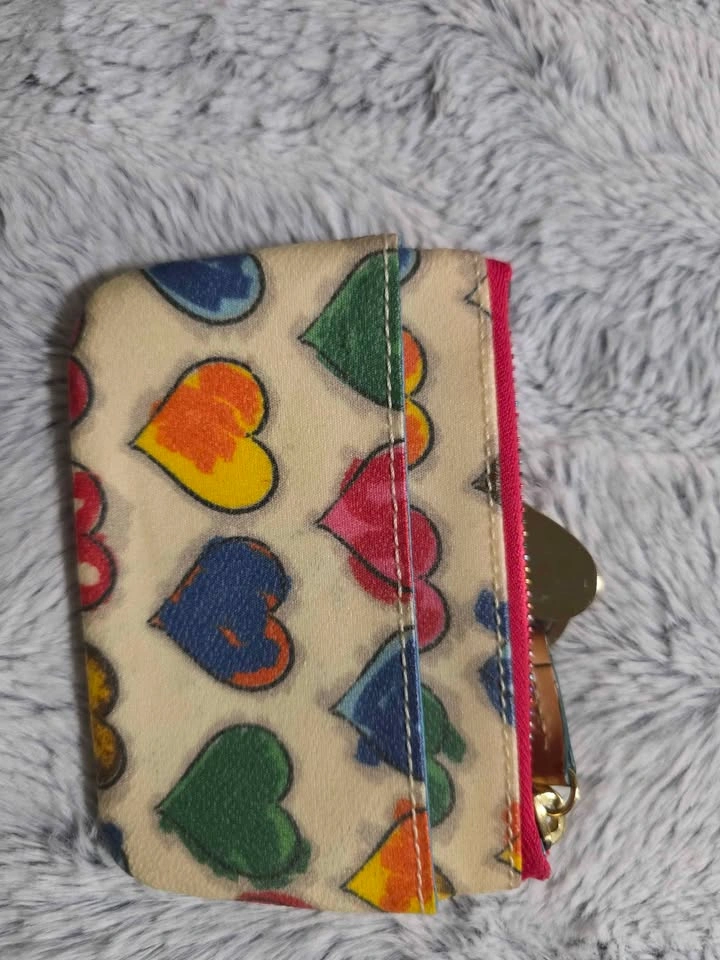 Dooney & Bourke Vintage Heart Coin Purse / Cartera de Corazones - photo 2
