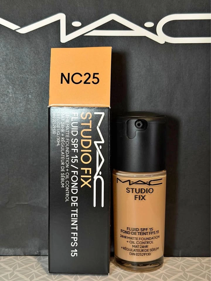 MAC Cosmetics Studio Fix Fluid Foundation NC25