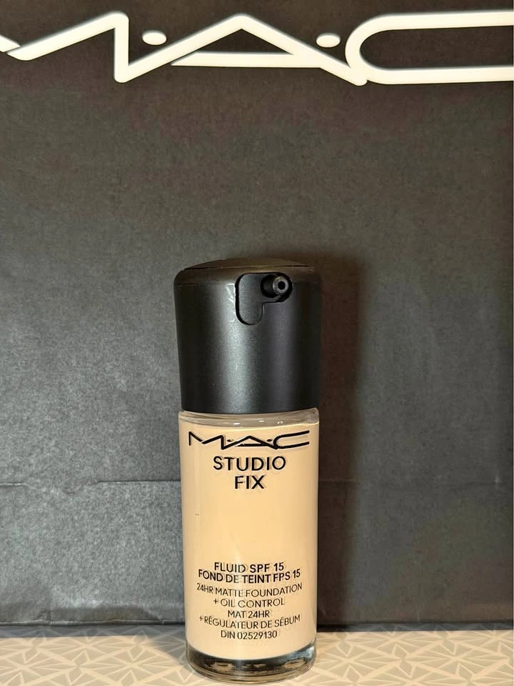 MAC Cosmetics Studio Fix Fluid Foundation NC5