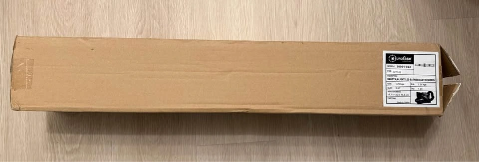 Unused EUROFASE 4-Light LED Bathbar - photo 2