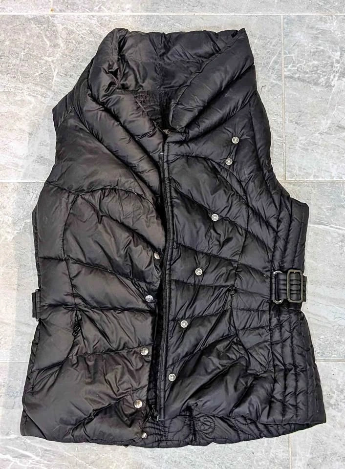 Women's Lululemon Black Down Vest