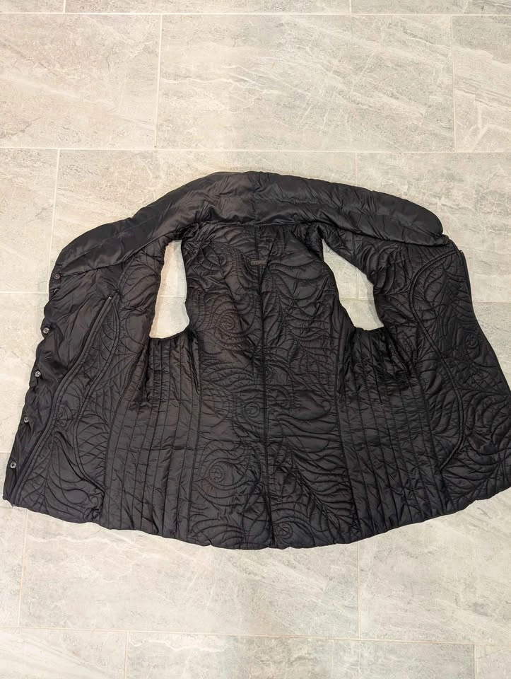 Women's Lululemon Black Down Vest - photo 2
