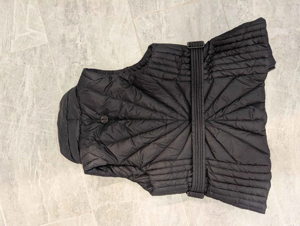 Women's Lululemon Black Down Vest - photo 5