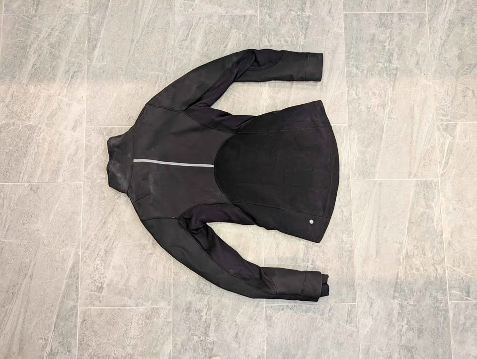 Lululemon Women's black jacket - photo 3