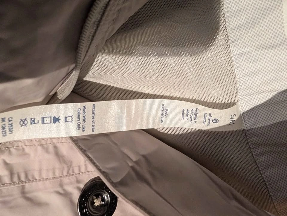 Women's Lululemon Rain Jacket - photo 2