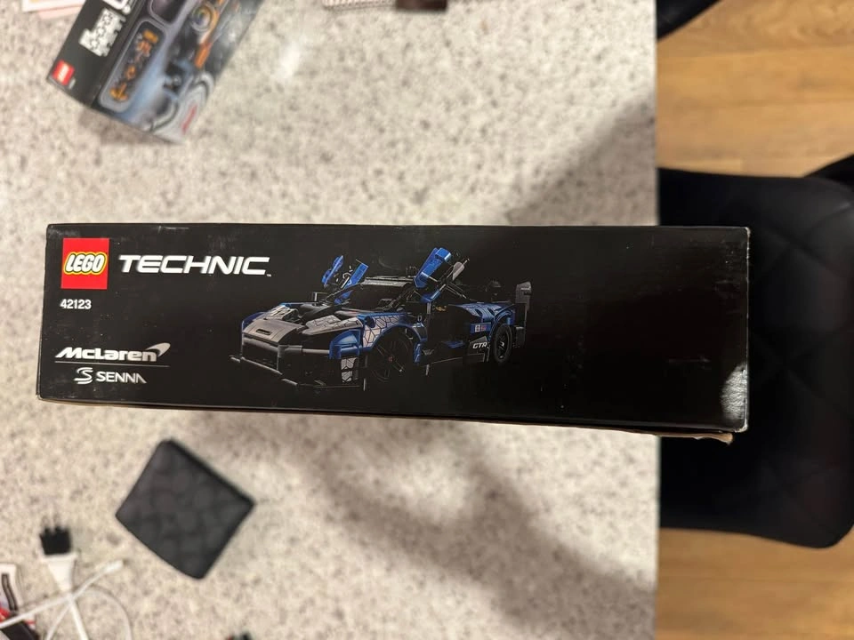 Lego McLaren GTR Senna - photo 2