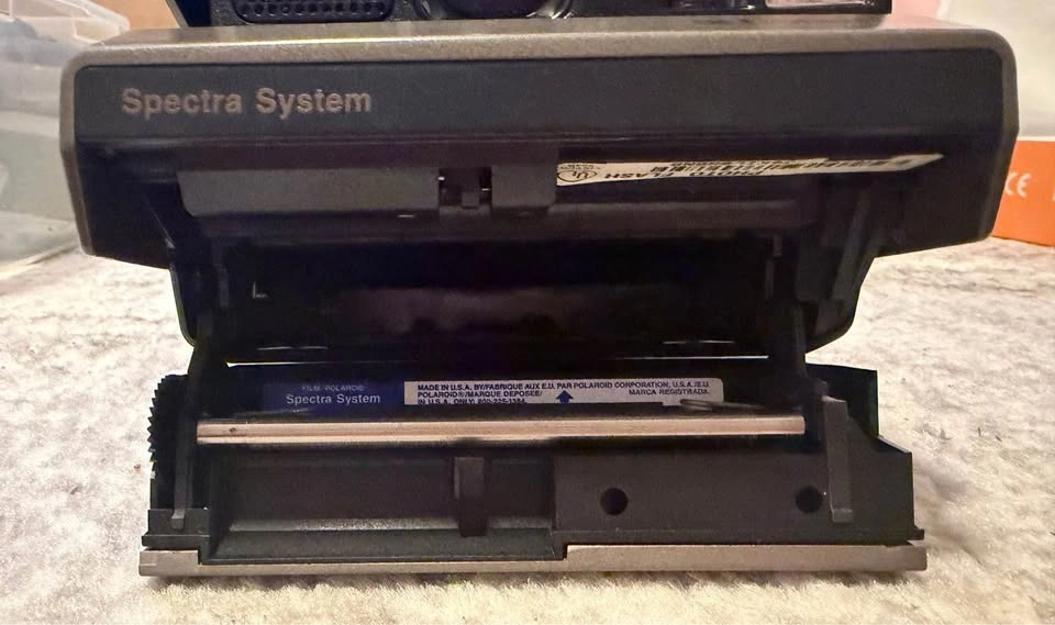 Polaroid Spectra System Instant Film Camera - photo 5