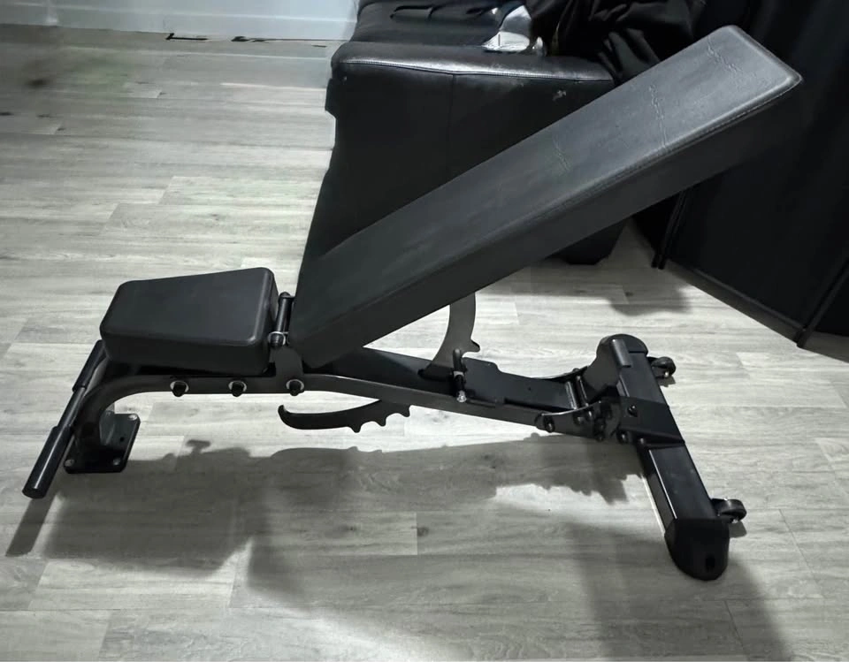 Heavy duty Northern Lights adjustable weight bench - photo 2