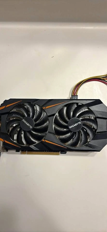 Gigabyte GeForce GTX 1060 3GB Windforce OC GPU