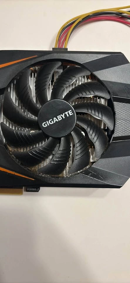 Gigabyte GeForce GTX 1060 3GB Windforce OC GPU - photo 2