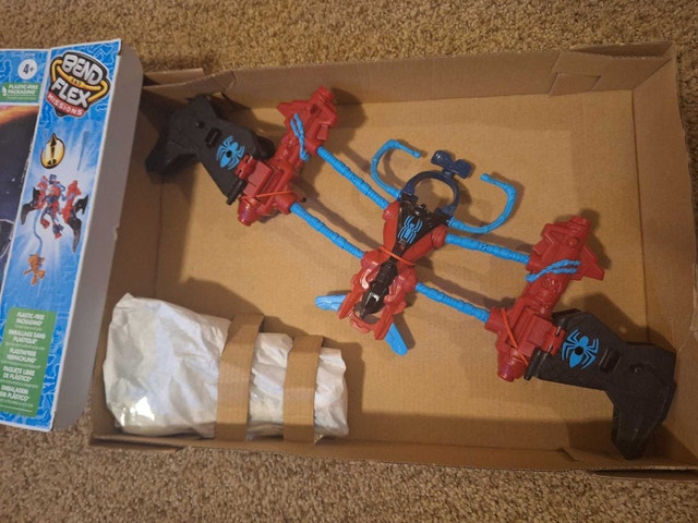 MARVEL Spider-Man Space Mission Bend and flex Missions - photo 3