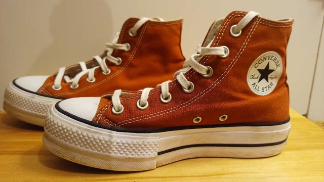 Converse All Star Chuck Taylor Lift Platform US 7 - photo 2