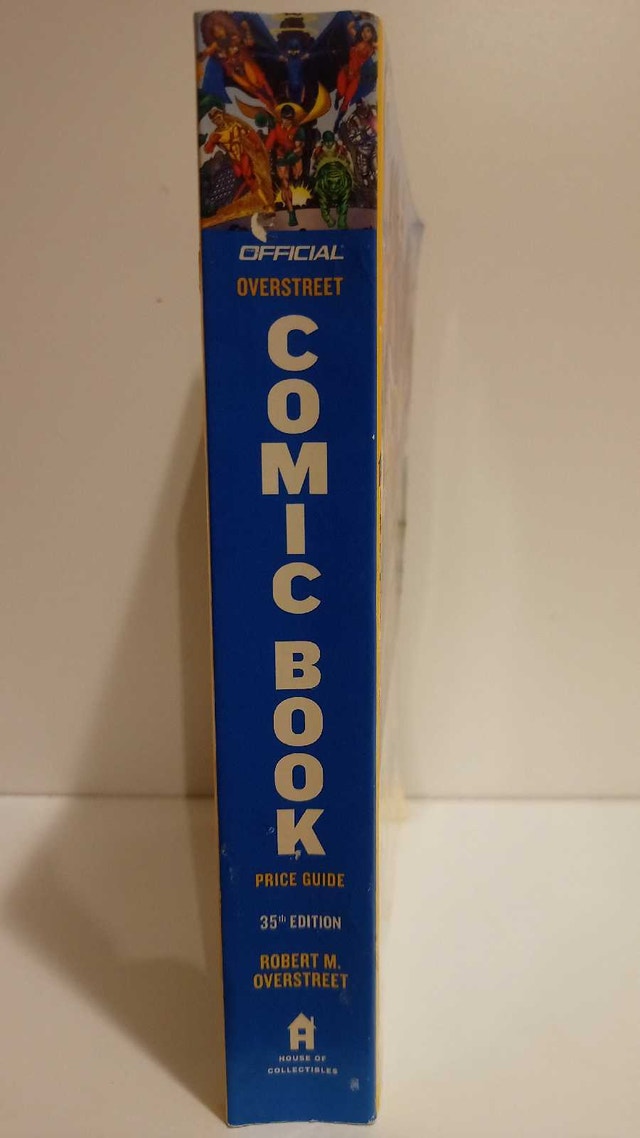 Official Overstreet Comic Book Price Guide 35th Edition (2005) - photo 2