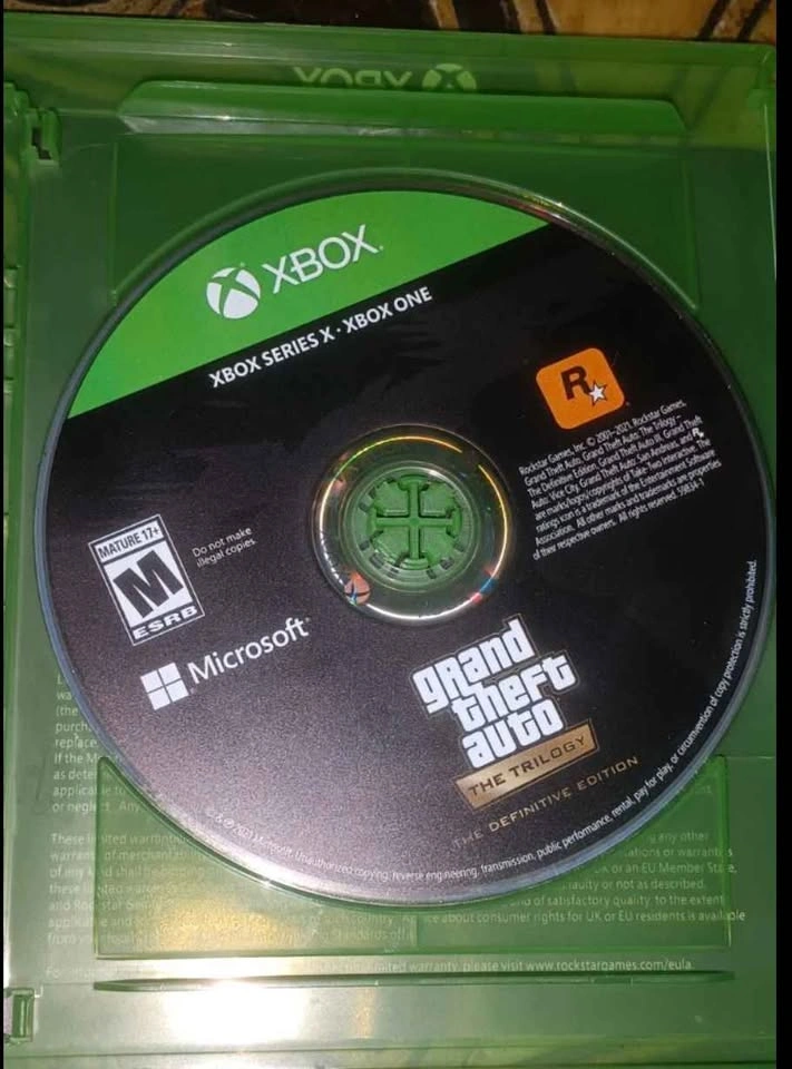 GTA Trilogy: The Definitive Edition (Xbox Series X/Xbox One) - photo 3