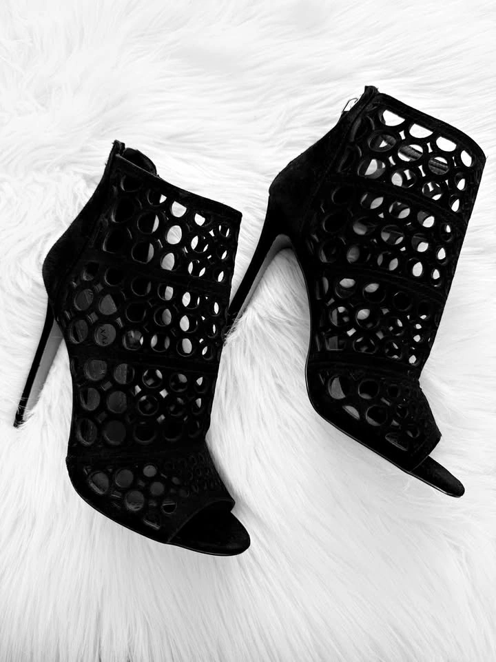 BCBGMaxazria Peep Toe Ankle Heels Size 6.5
