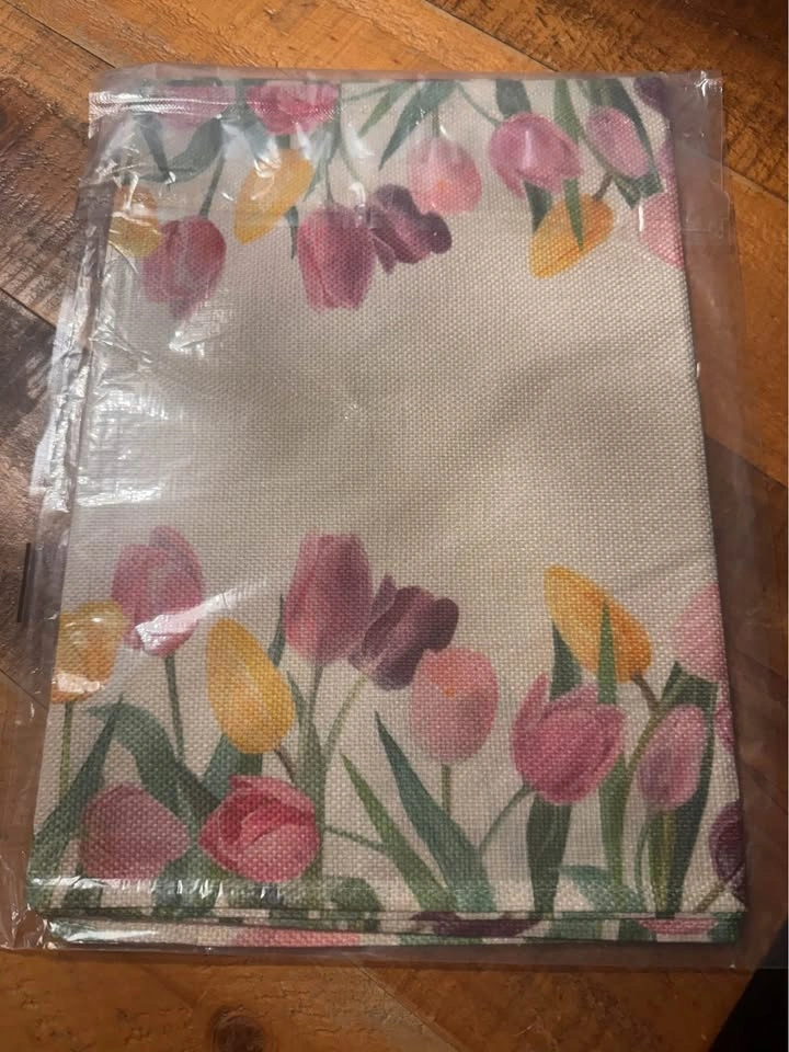 EASTER/SPRING Pink Tulip Table Runner 13x72 - photo 2