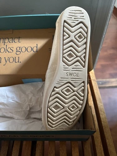 TOMS Shoes for women size 9 NEW in box - photo 5
