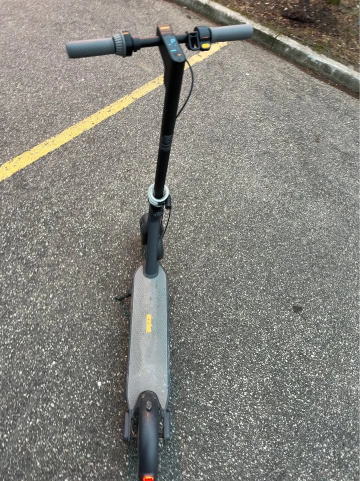 Ninebot KickScooter MAX G30 Electric Scooter - photo 3