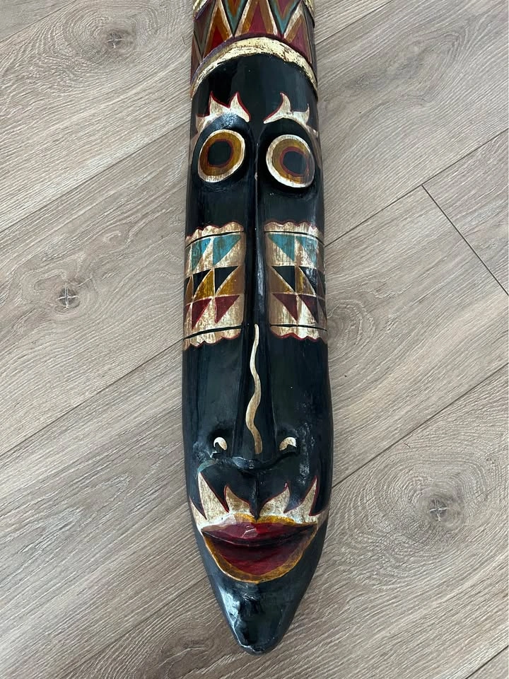 Large Hand-Carved Indonesian Wall Masks - 39" Gold Leaf Accents - photo 2