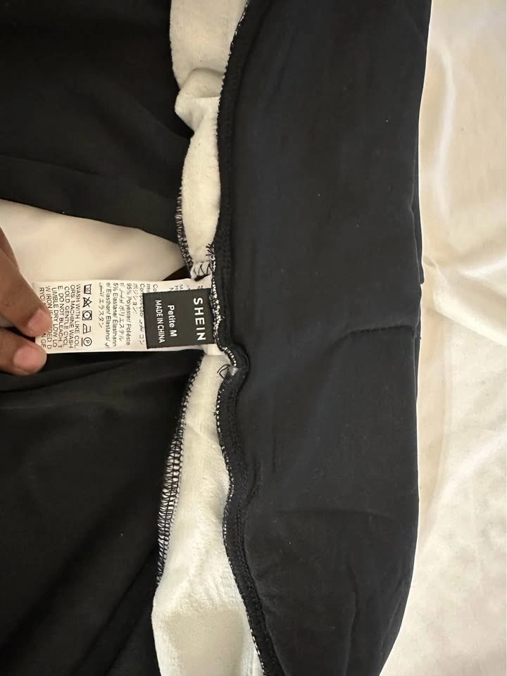 Shein Black Flare Leggings - Size Petite M - photo 4