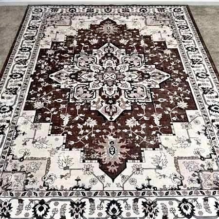 Brand new 9x12 ft Area Rug - Brown/Beige Medallion