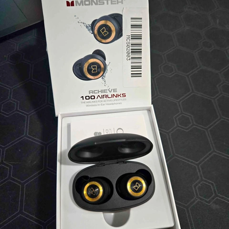 Monster Achieve 100 AirLinks - Wireless Earbuds
