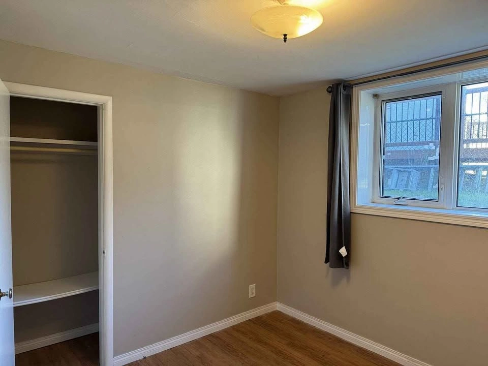 1 Bed 1 Bath Apartment - photo 5
