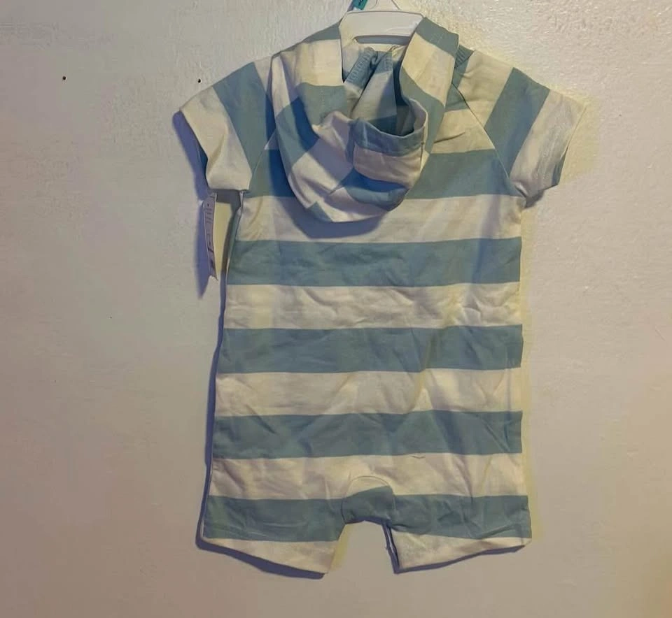 BOYS ROMPER SIZE:6 MONTHS PRICE:$20 - photo 2