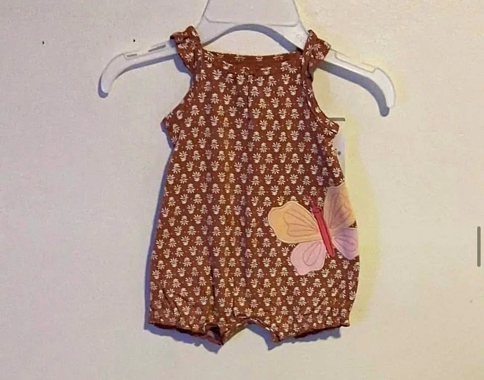 GIRLS ROMPER SIZE:3 MONTHS PRICE:$15