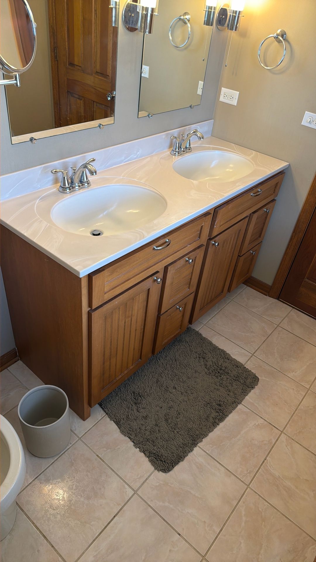 Bathroom Double Vanity Set Up