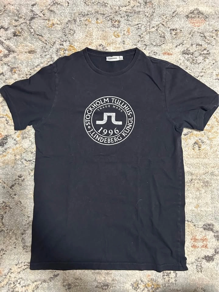 J. Lindeberg T-shirts V-neck & Crew Neck - photo 2
