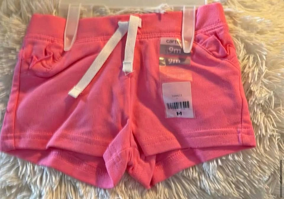 GIRLS SHORTS SIZE:9 MONTHS PRICE:$6