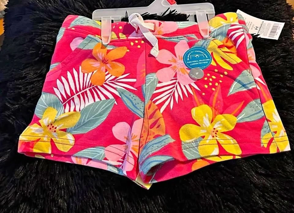 GIRLS SHORTS SIZES: 4 & 5 PRICE:$8