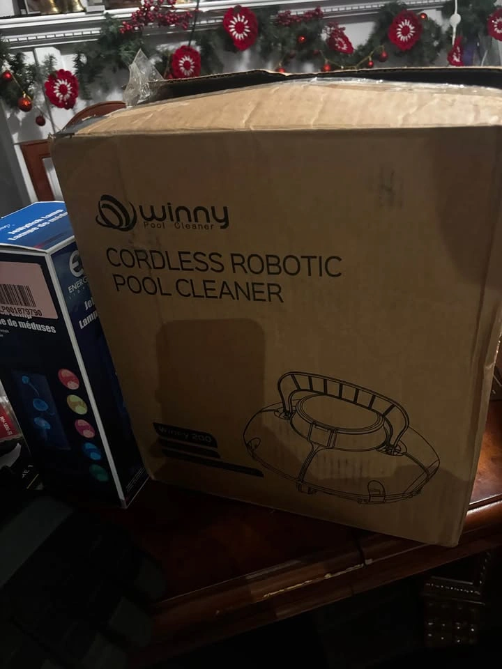 Cordless Robotic Pool Cleaner - photo 2